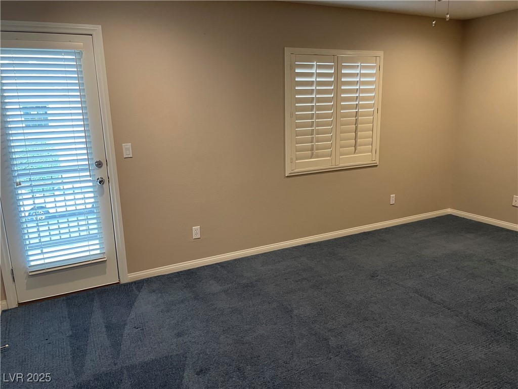 4121 Erinbird Avenue