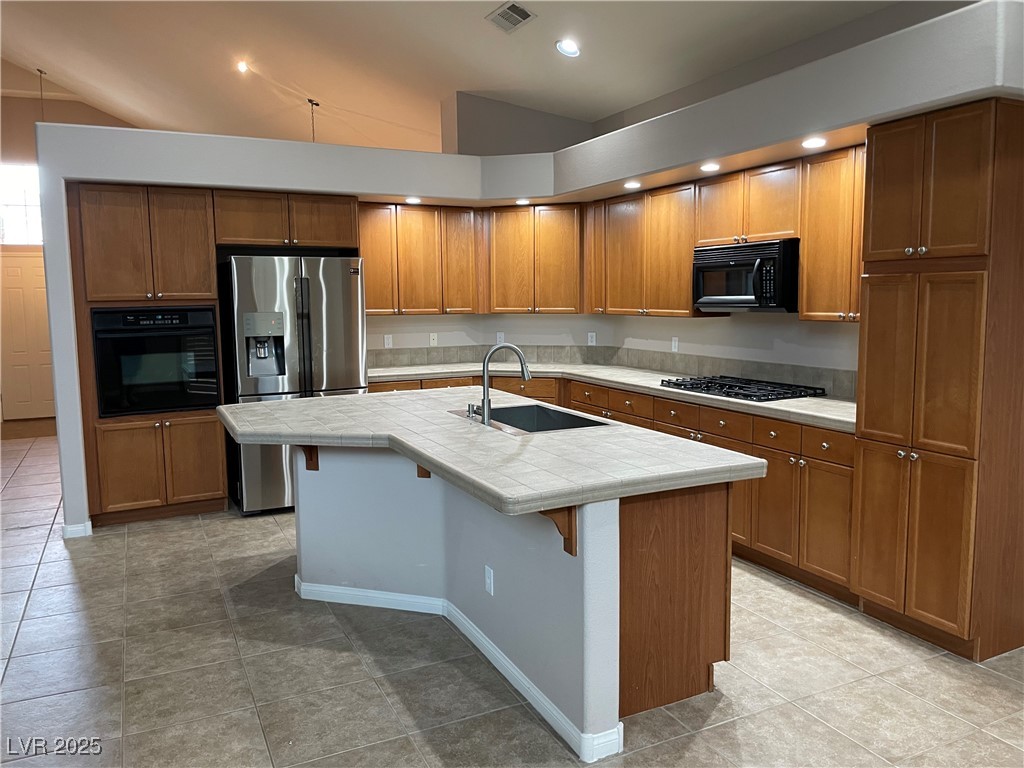 4121 Erinbird Avenue