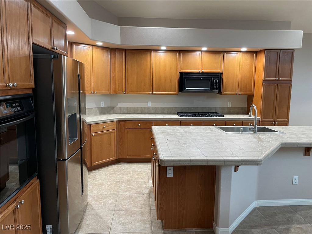 4121 Erinbird Avenue