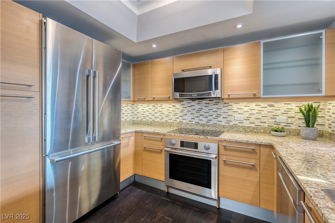 222 Karen Avenue 4204