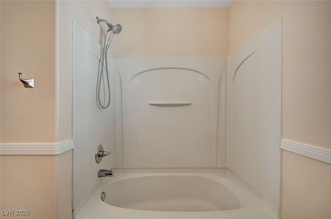 5549 Green Ferry Avenue