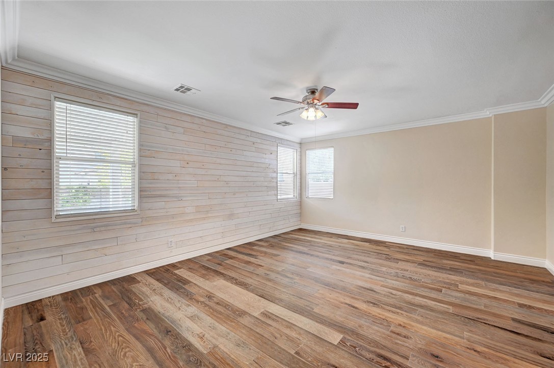 5549 Green Ferry Avenue