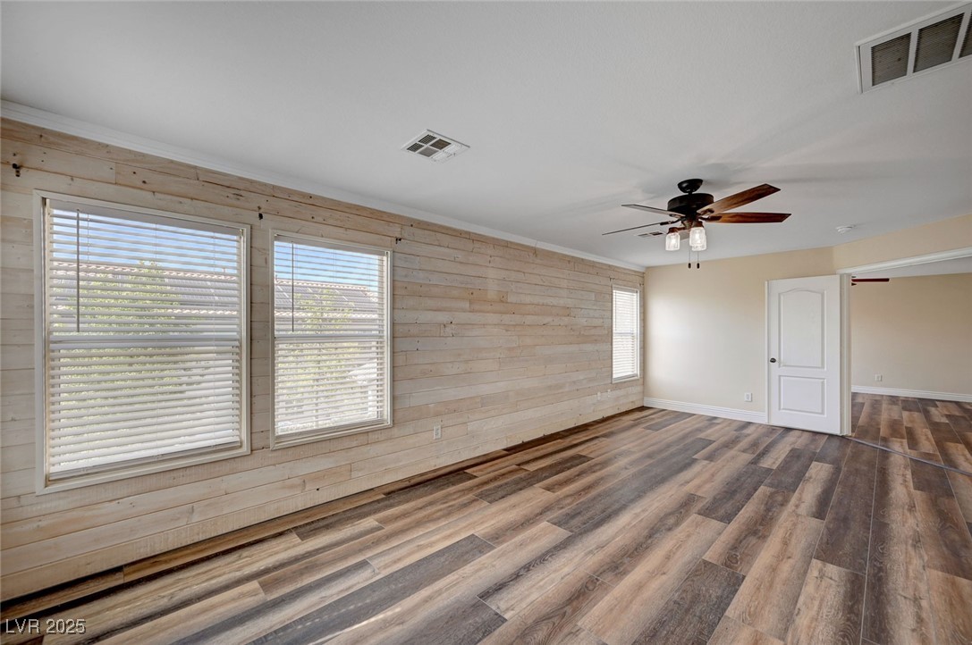 5549 Green Ferry Avenue