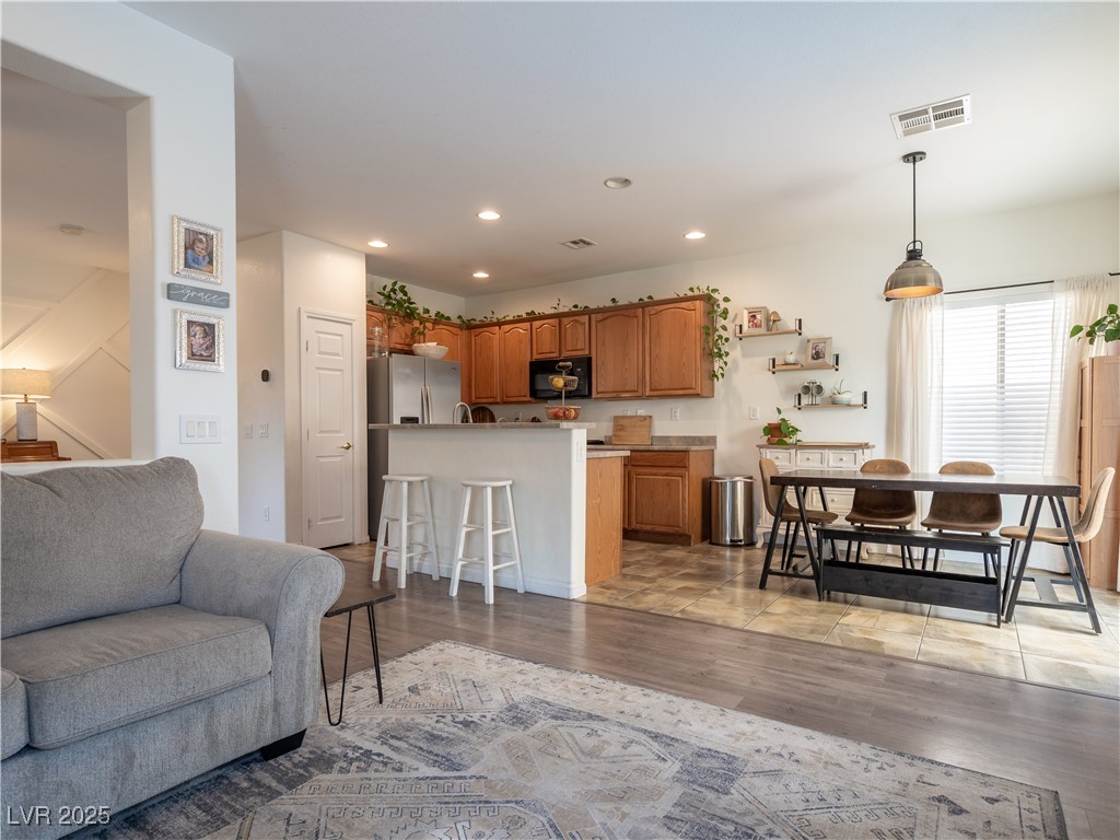 7864 Solid Horn Court