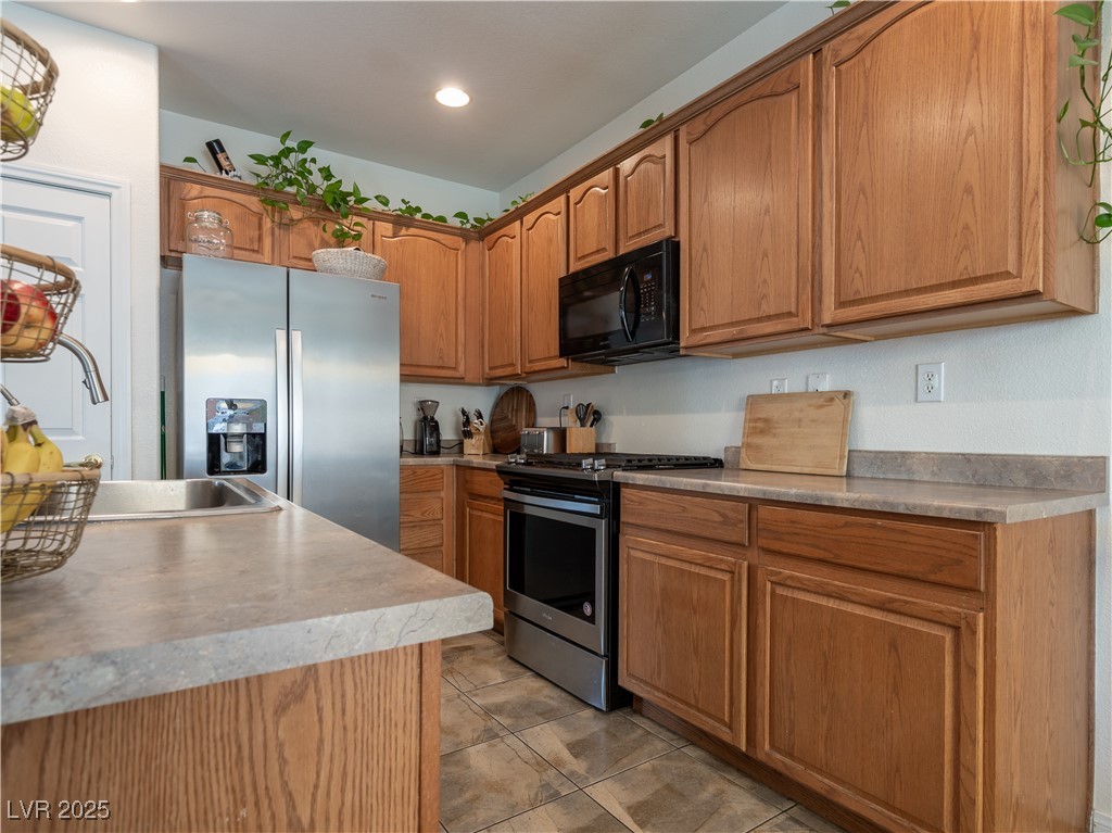 7864 Solid Horn Court