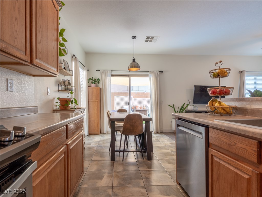 7864 Solid Horn Court