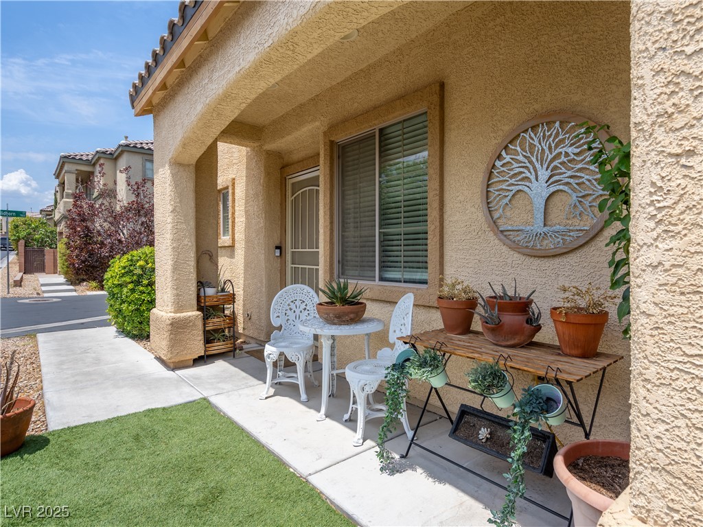 7864 Solid Horn Court