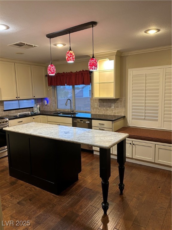 1008 Ridgegate Street