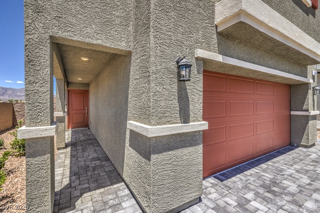 6035 Orchid Falls Street 5
