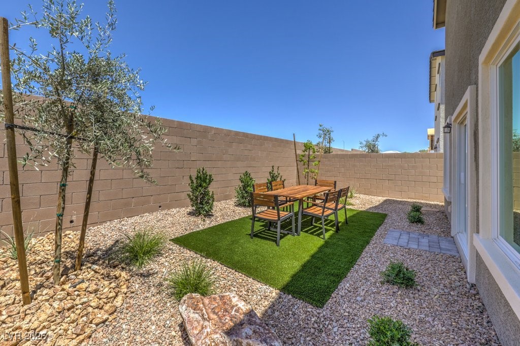 6035 Orchid Falls Street 5