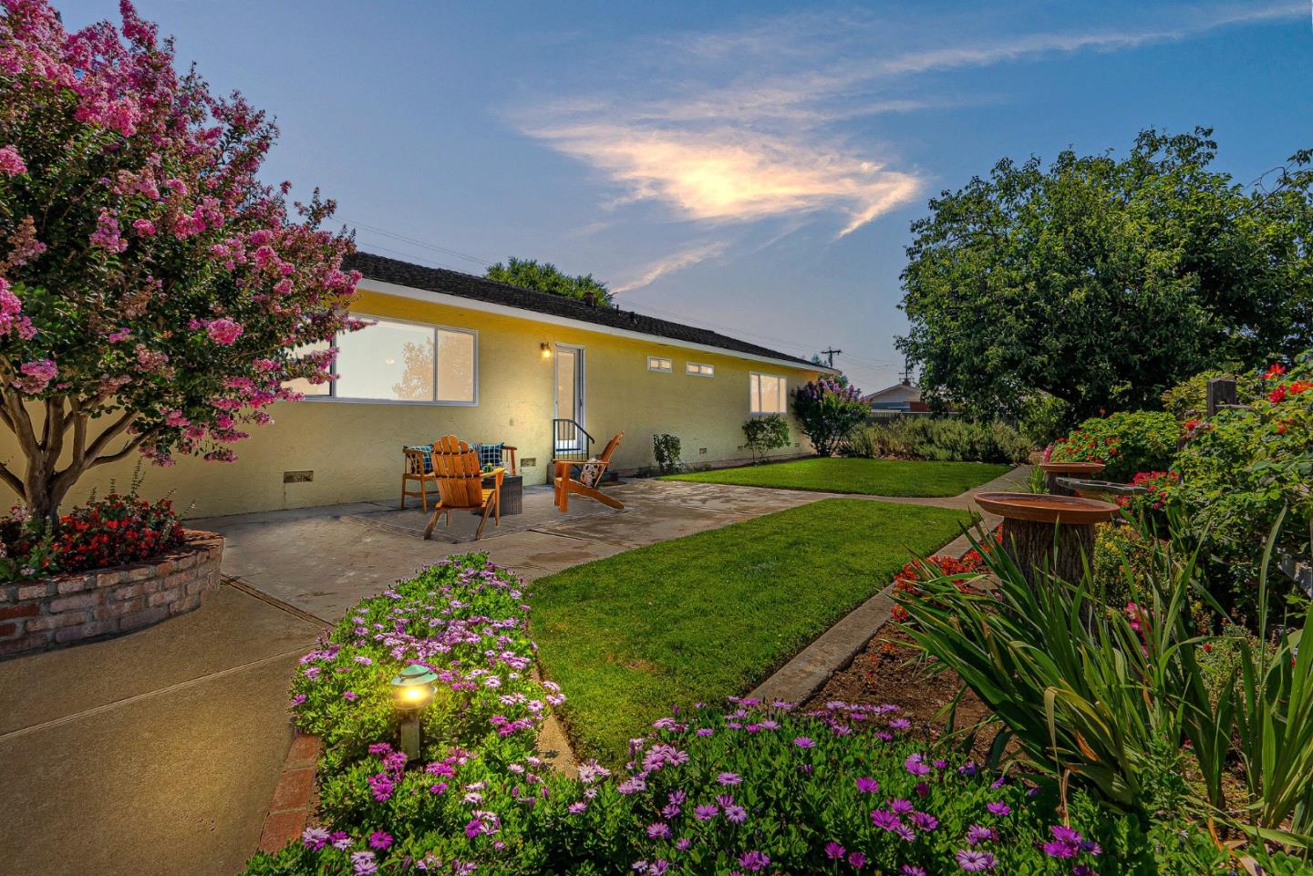 10595 Foothill AVE