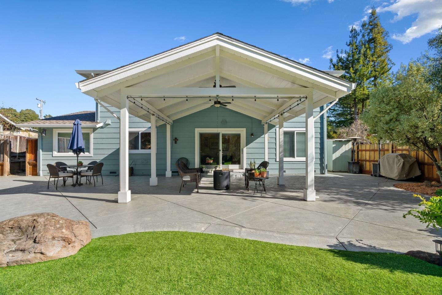 1699 Cheryl WAY