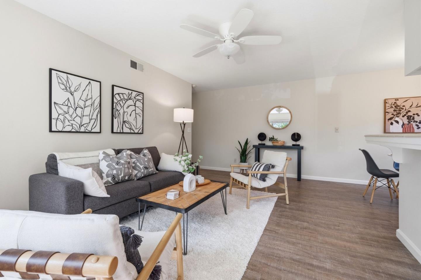 1400 Ruby CT 4