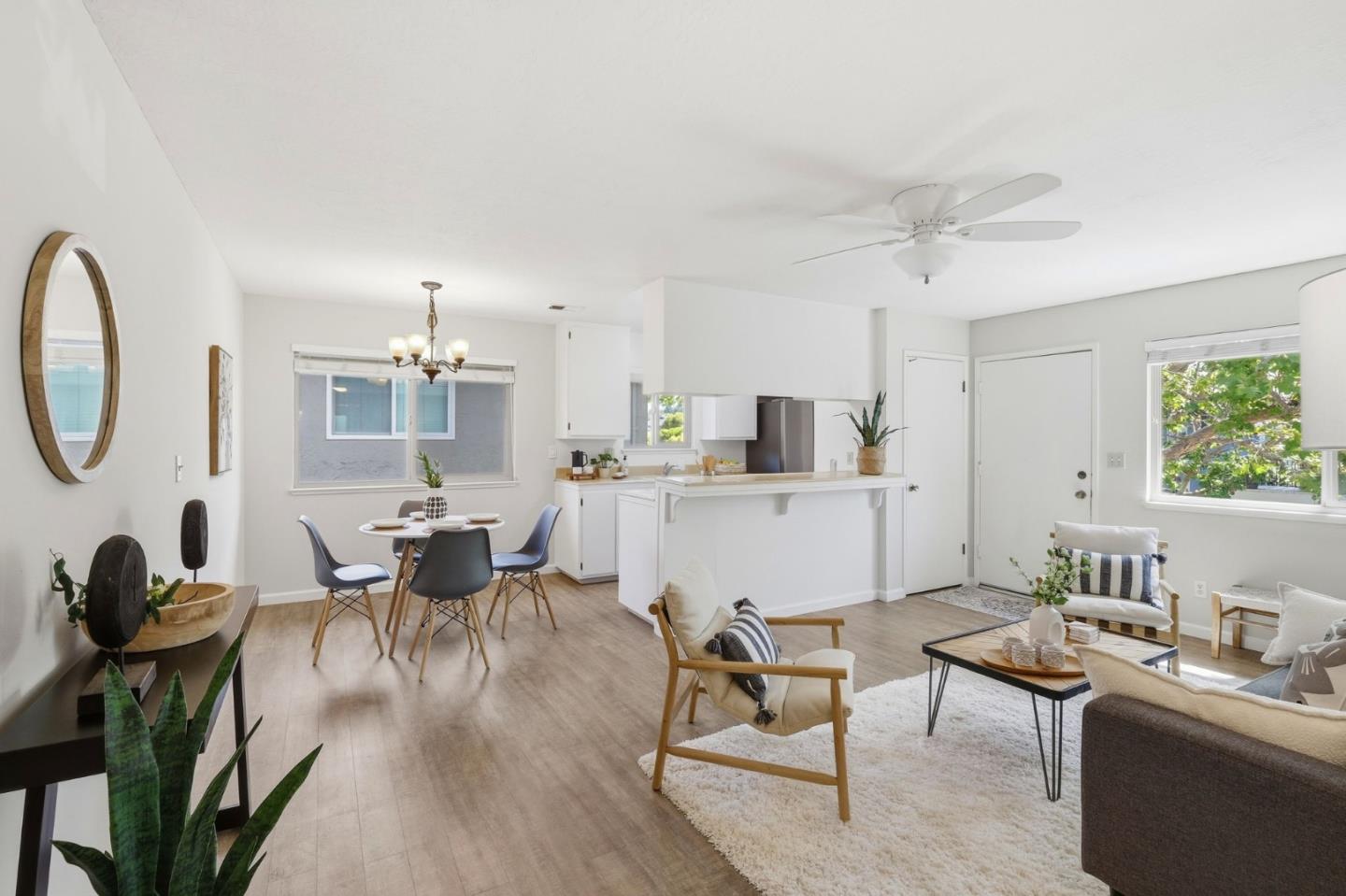 1400 Ruby CT 4