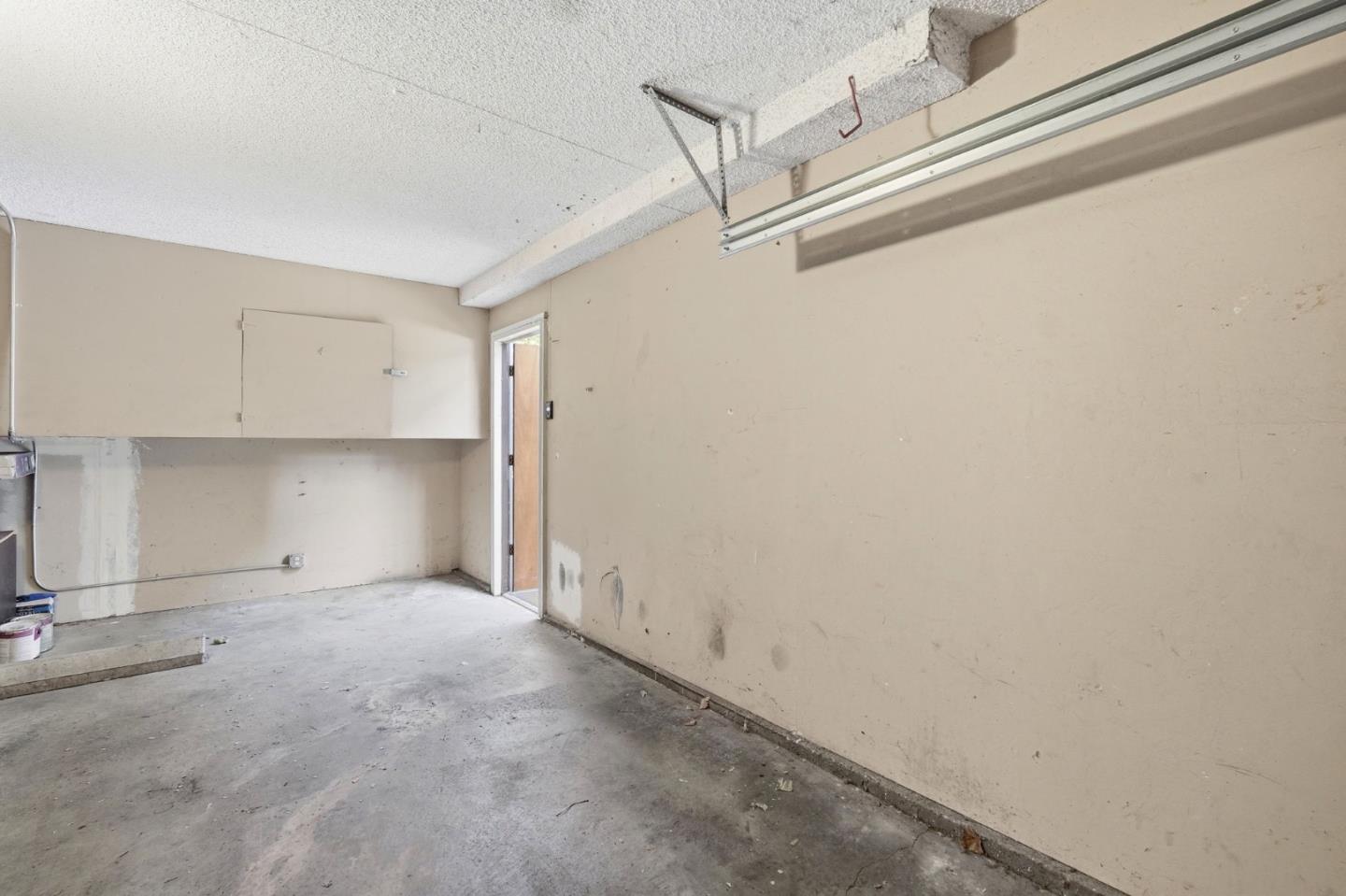1400 Ruby CT 4