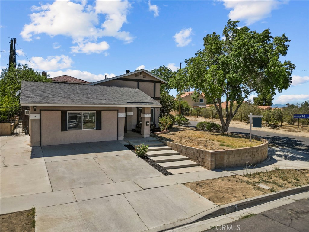 37469 3rd Street E