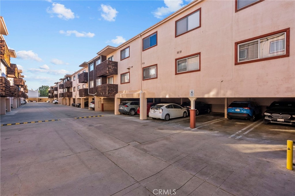 5400 Newcastle 12