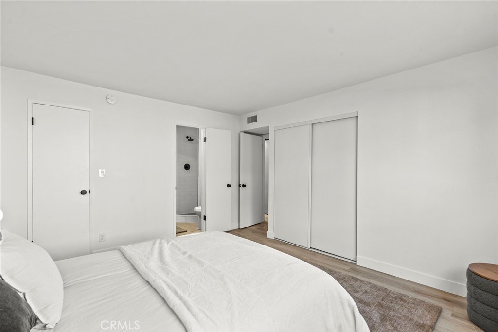 5400 Newcastle 12