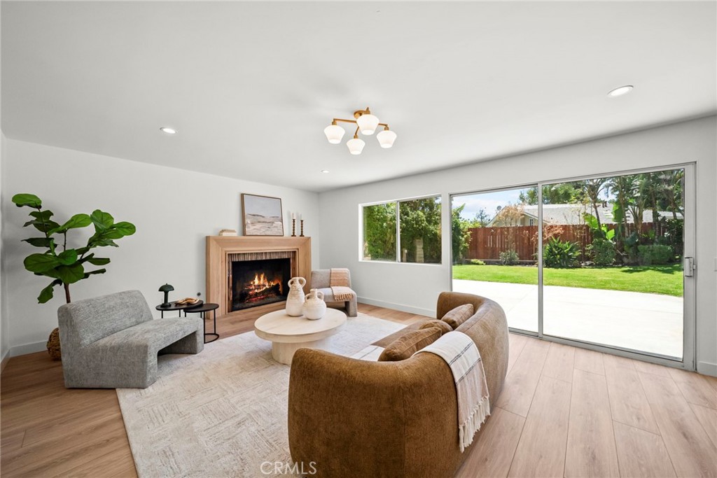 11743 Pala Mesa