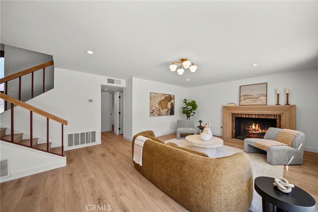 11743 Pala Mesa