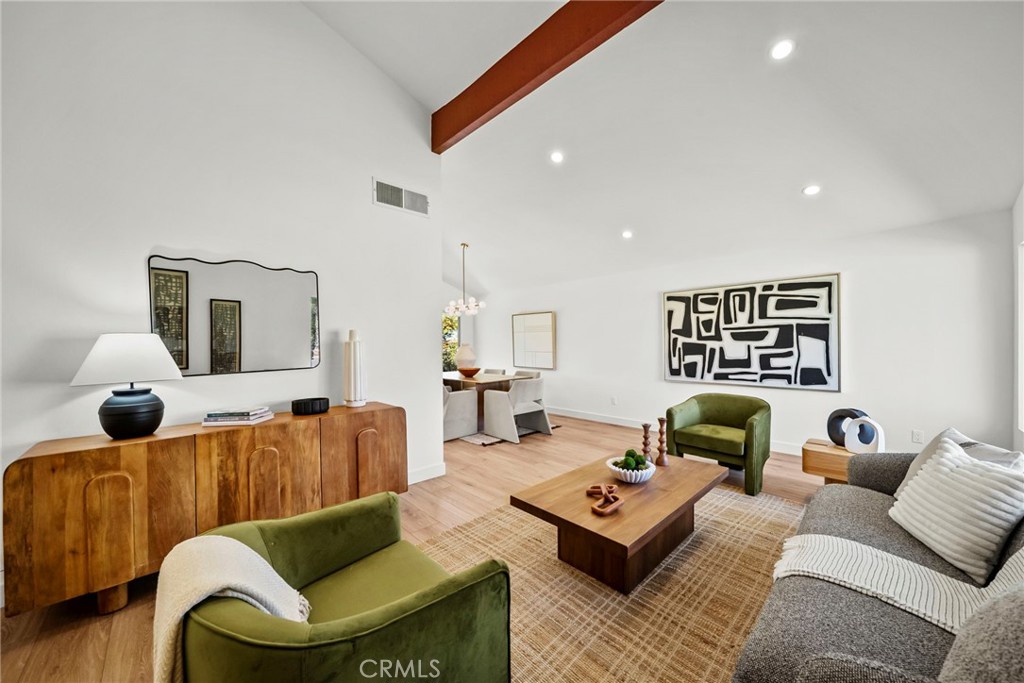 11743 Pala Mesa