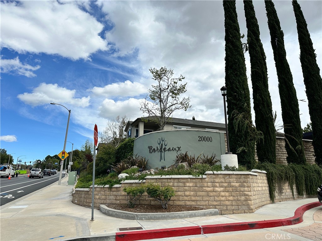 20000 Plum Canyon