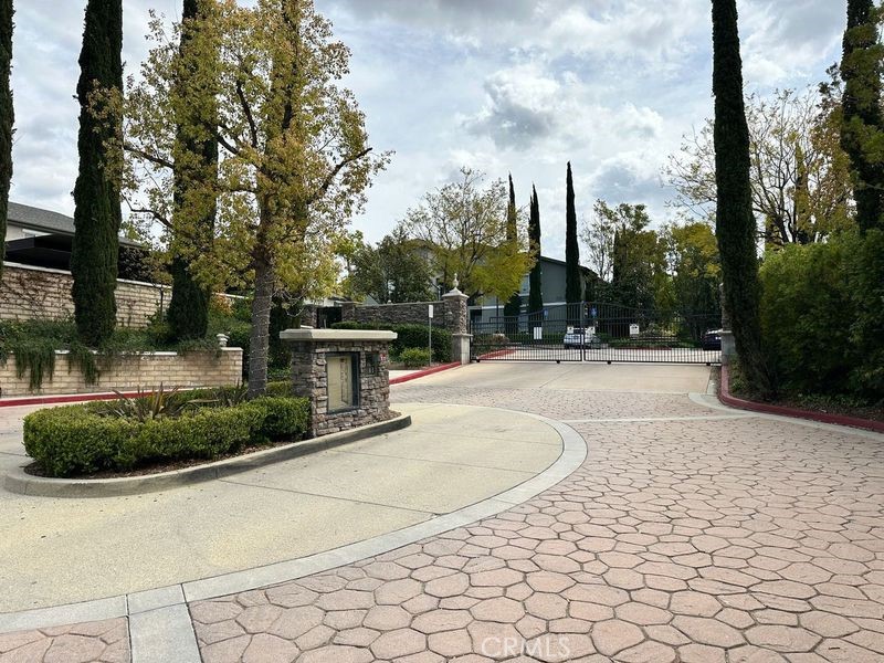 20000 Plum Canyon