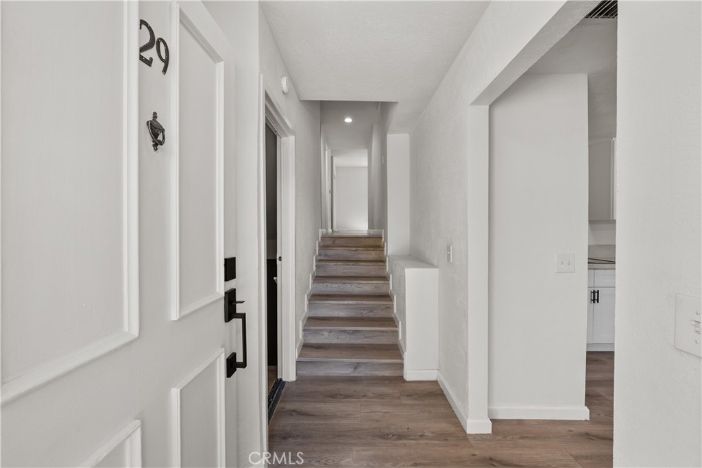 14500 Van Nuys 29