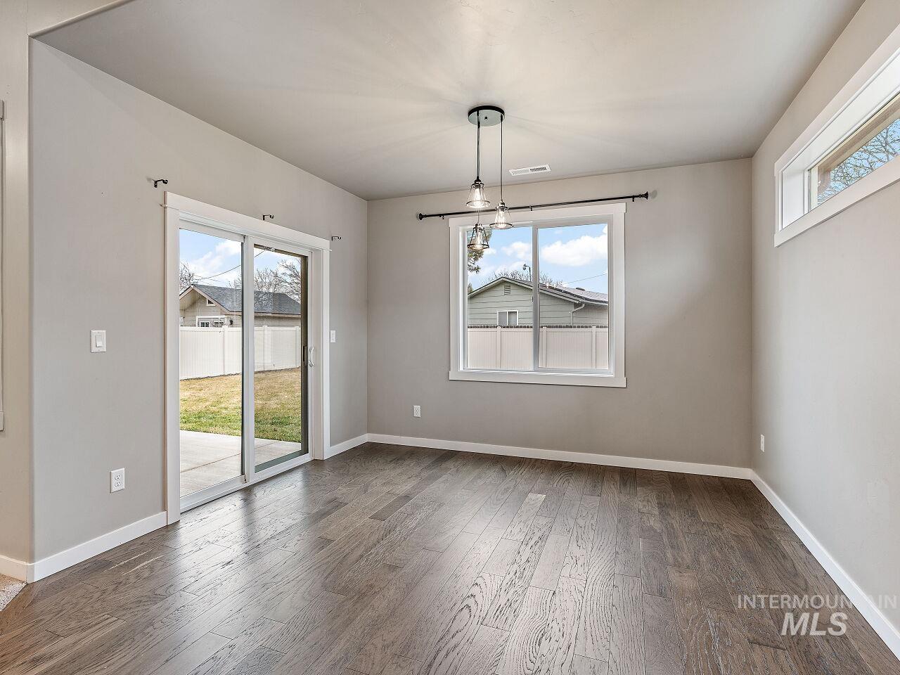 316 S Cedar Pointe Ave