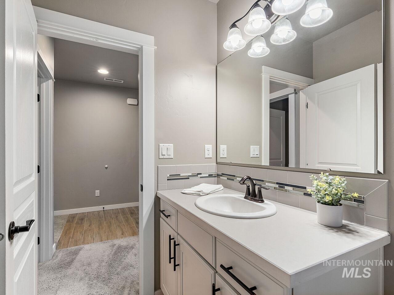 316 S Cedar Pointe Ave