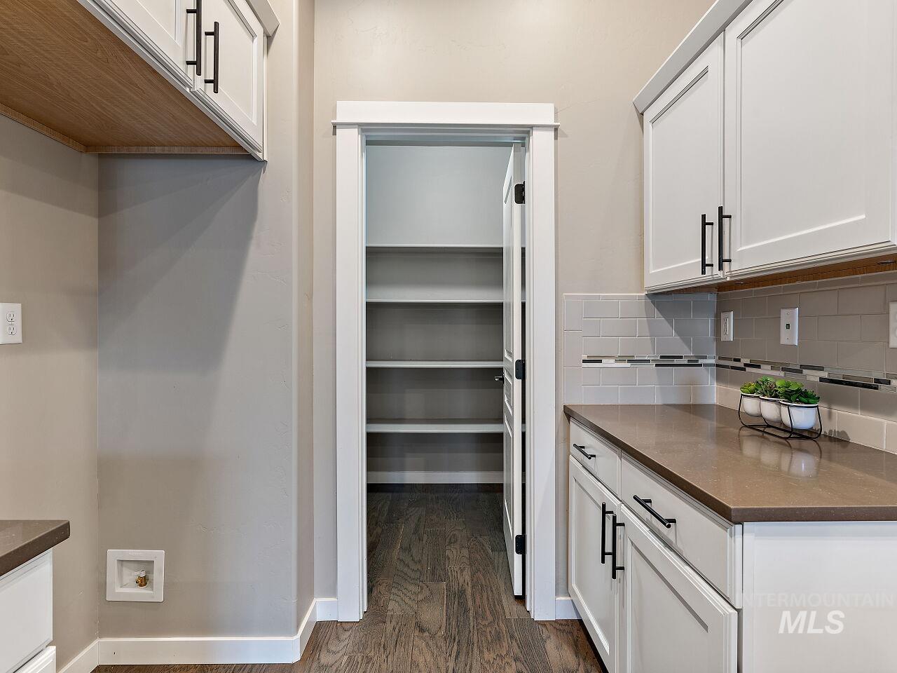 316 S Cedar Pointe Ave