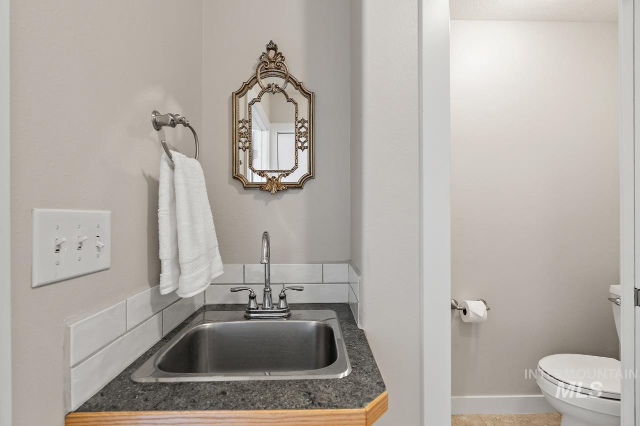 2459 S Ruby Rapids Pl