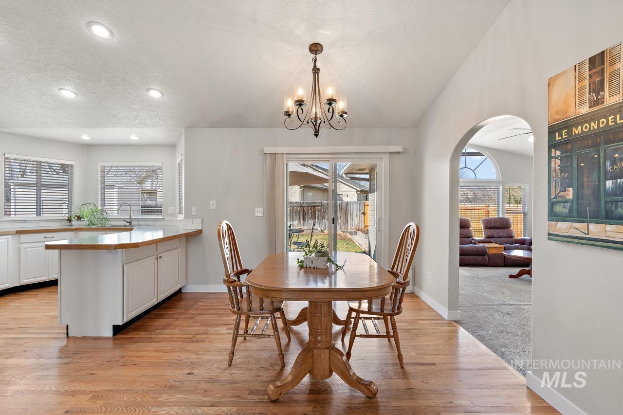 2459 S Ruby Rapids Pl