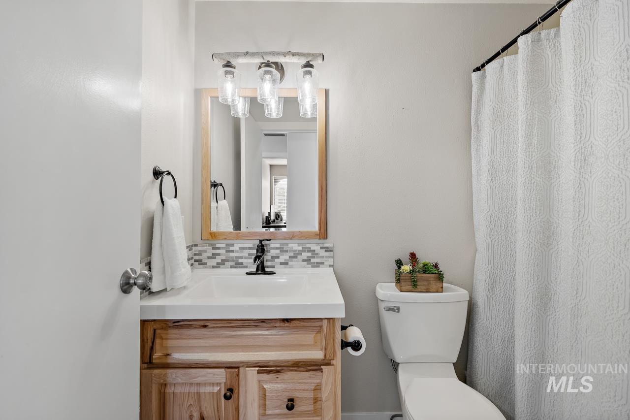 2459 S Ruby Rapids Pl