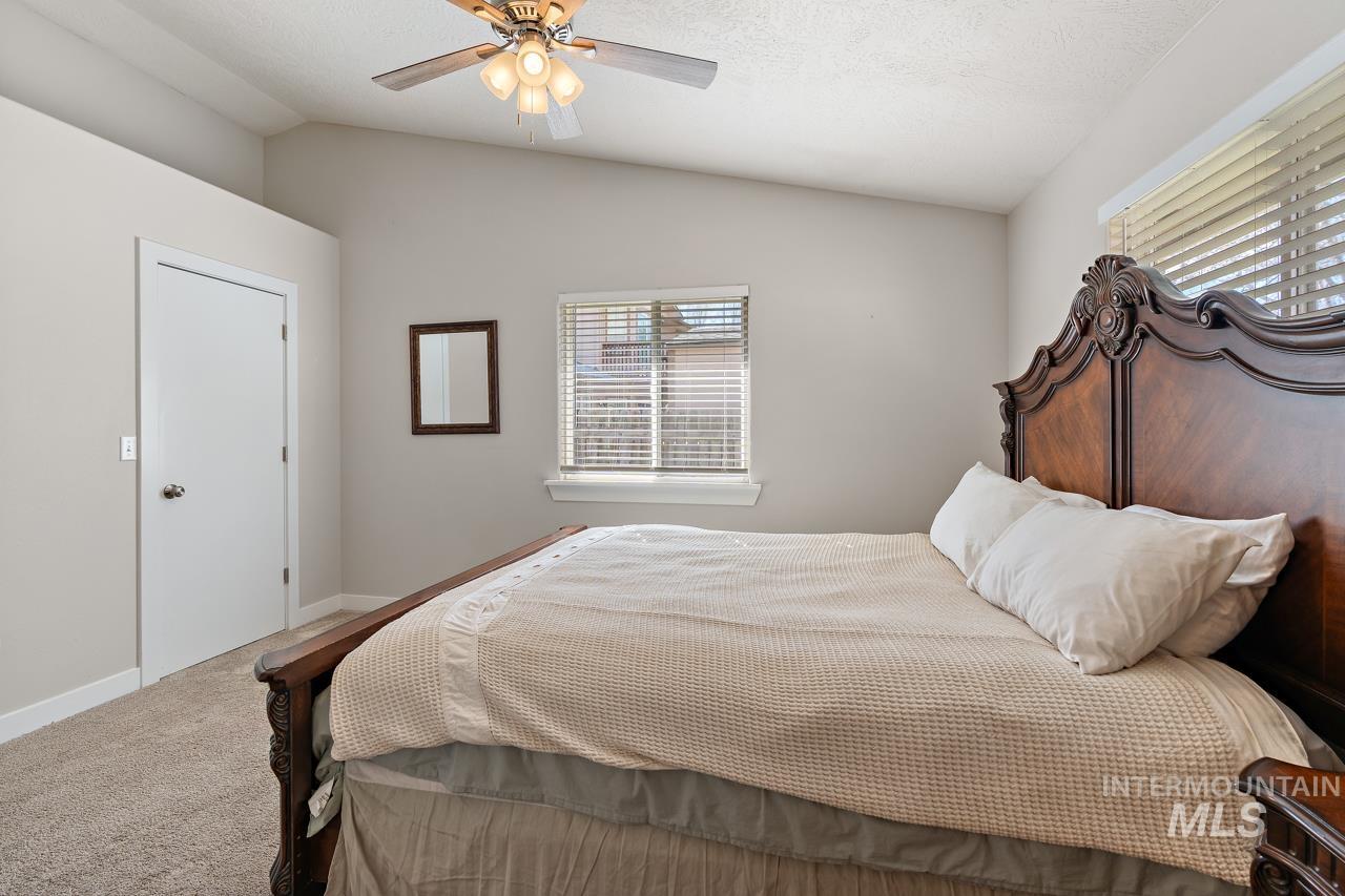 2459 S Ruby Rapids Pl