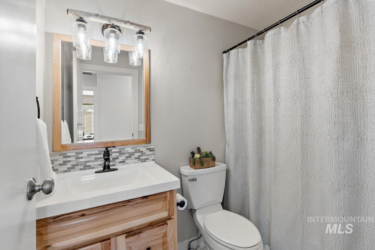 2459 S Ruby Rapids Pl