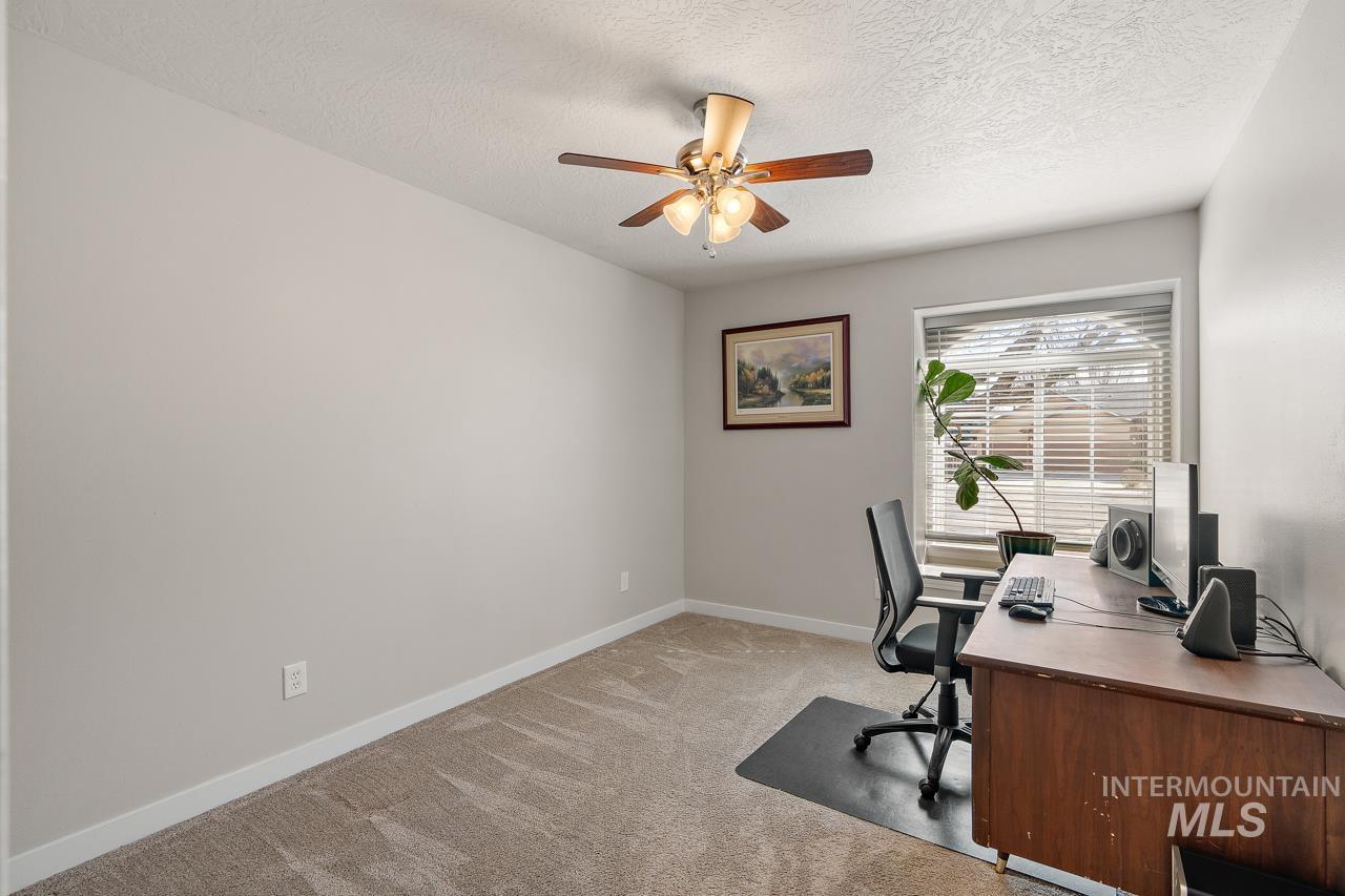 2459 S Ruby Rapids Pl