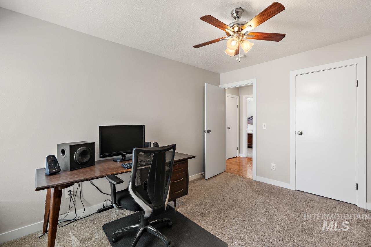 2459 S Ruby Rapids Pl