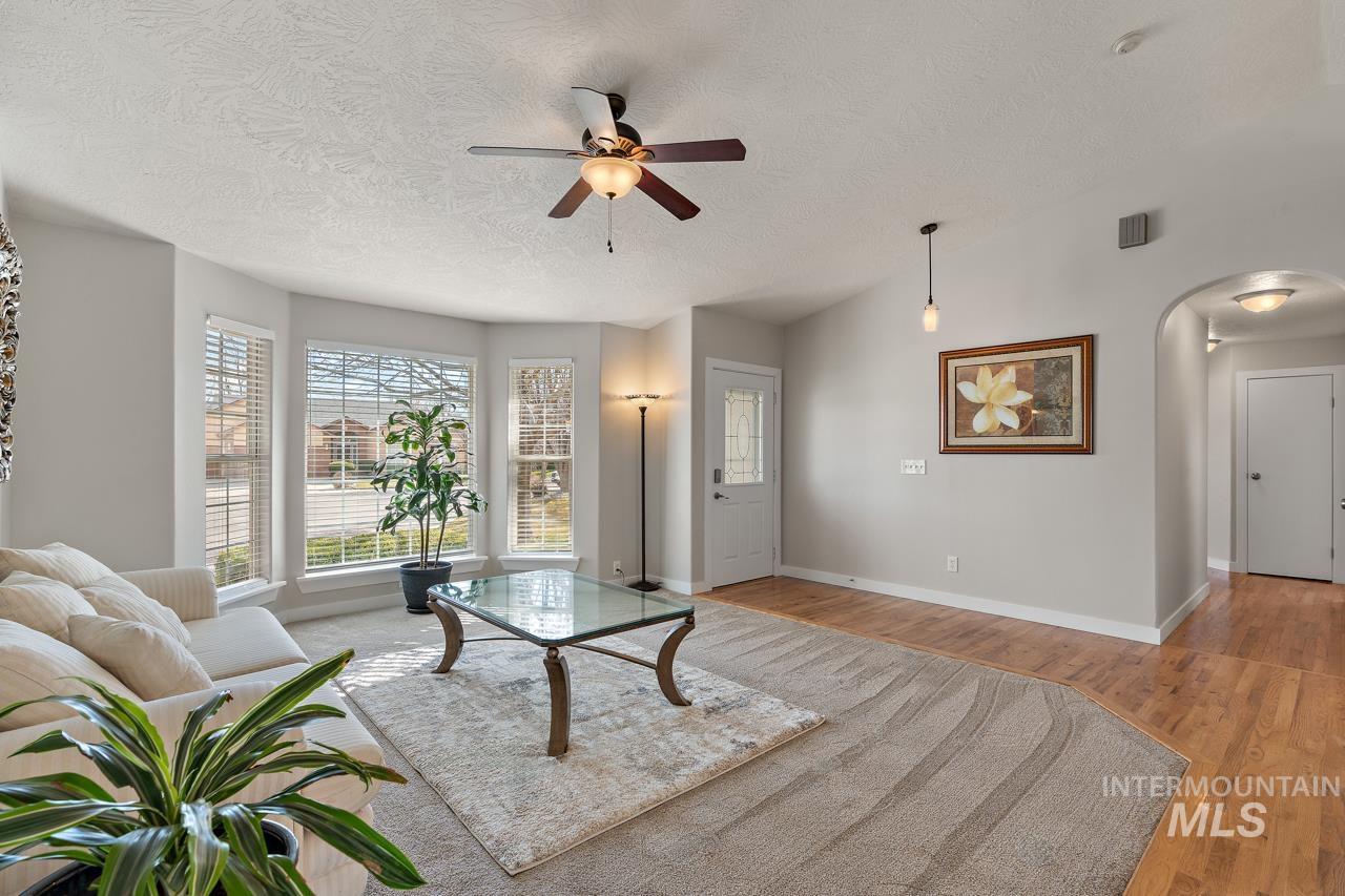 2459 S Ruby Rapids Pl