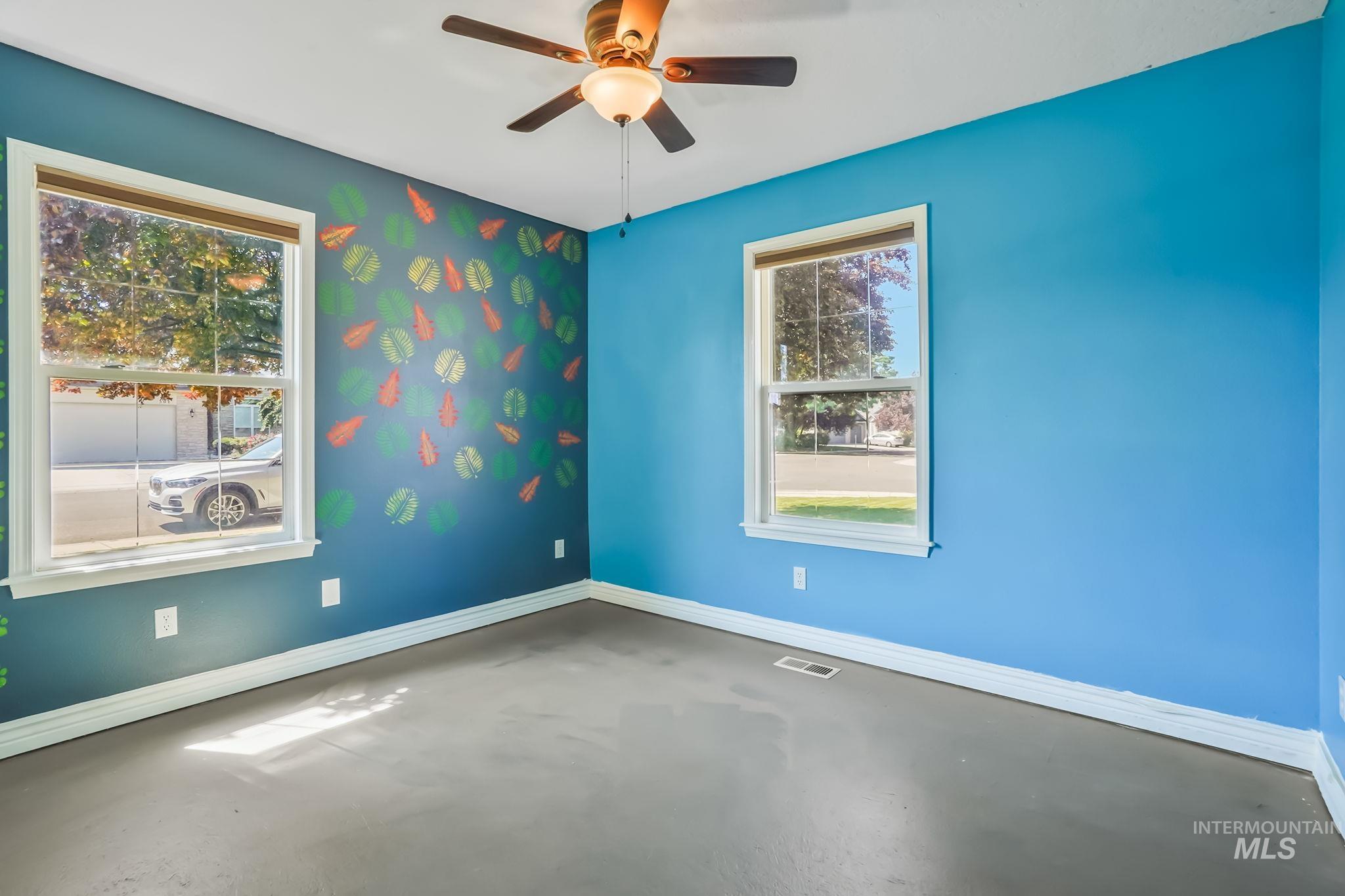 230 S Middle Creek Dr