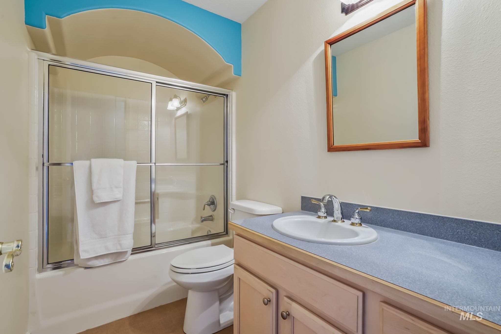 230 S Middle Creek Dr