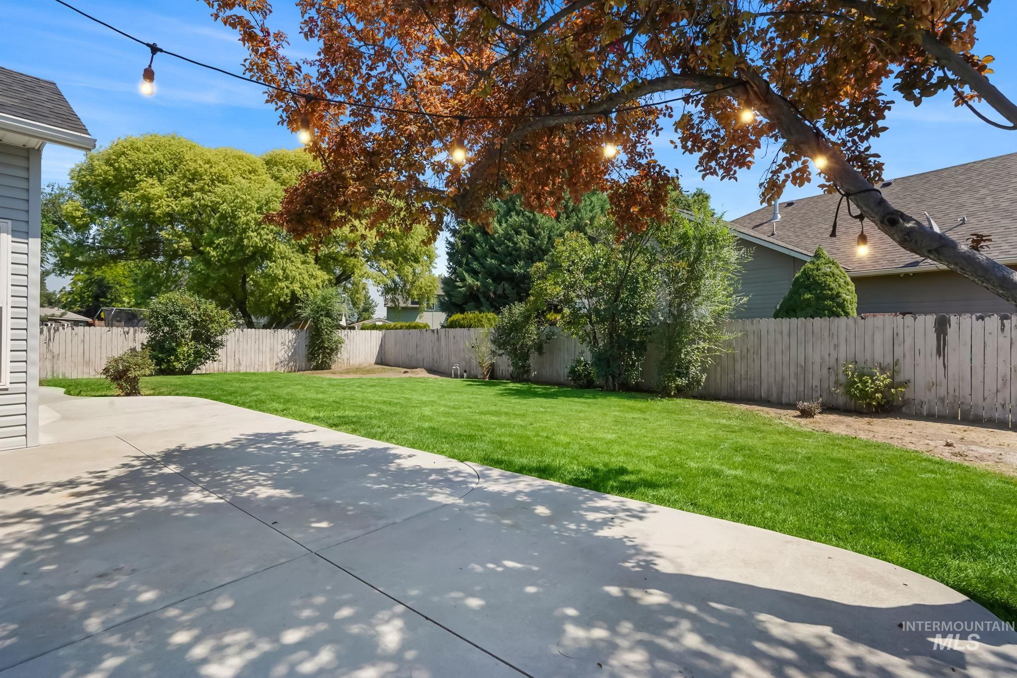 230 S Middle Creek Dr