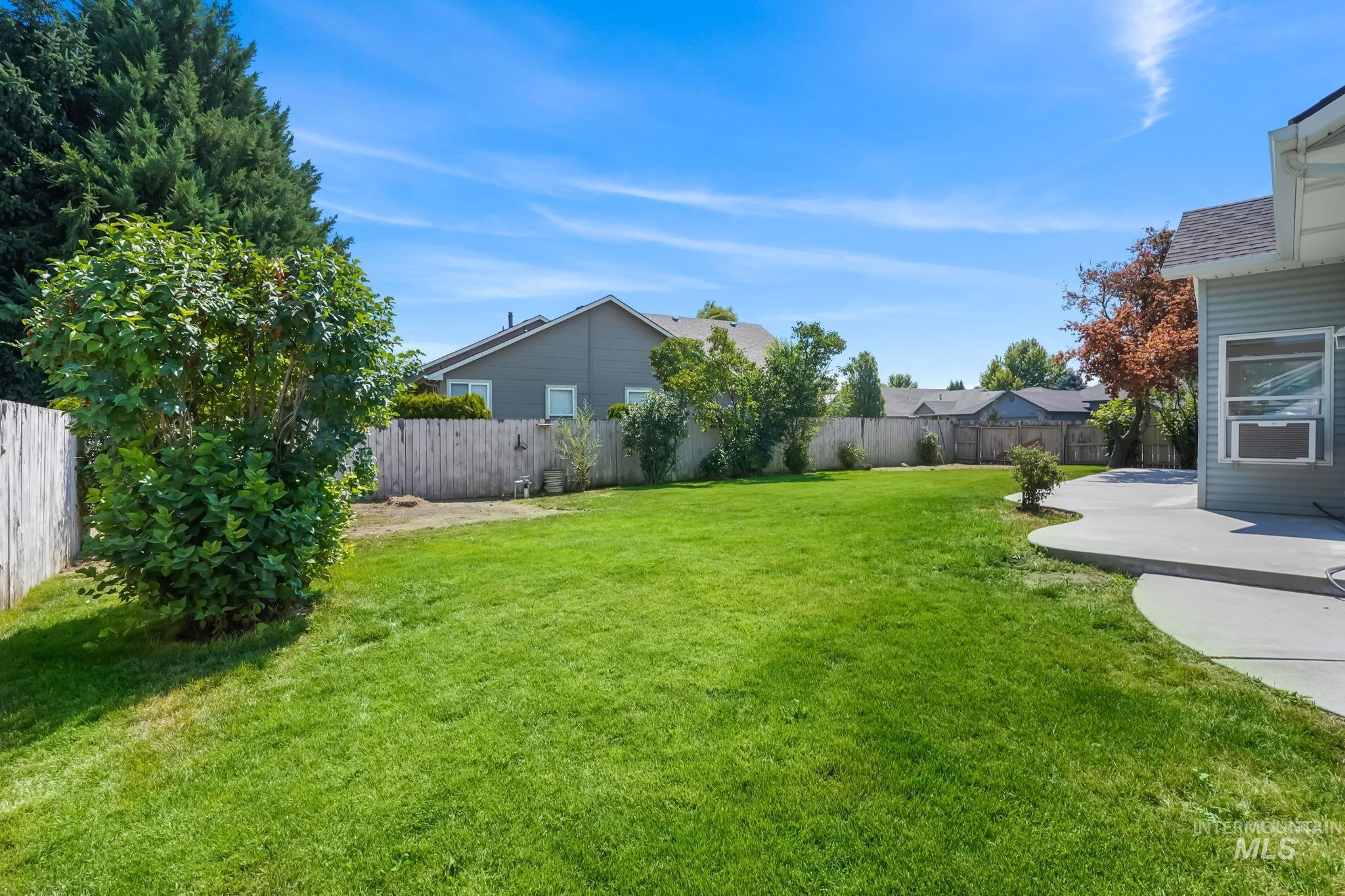 230 S Middle Creek Dr