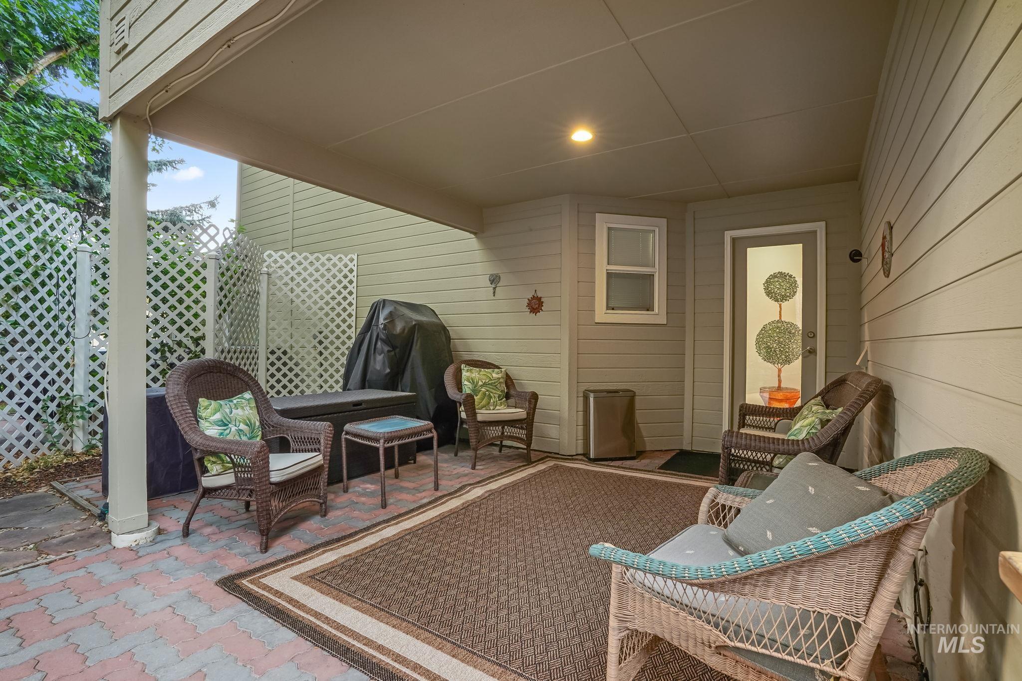 11119 W Hickory Bark Dr