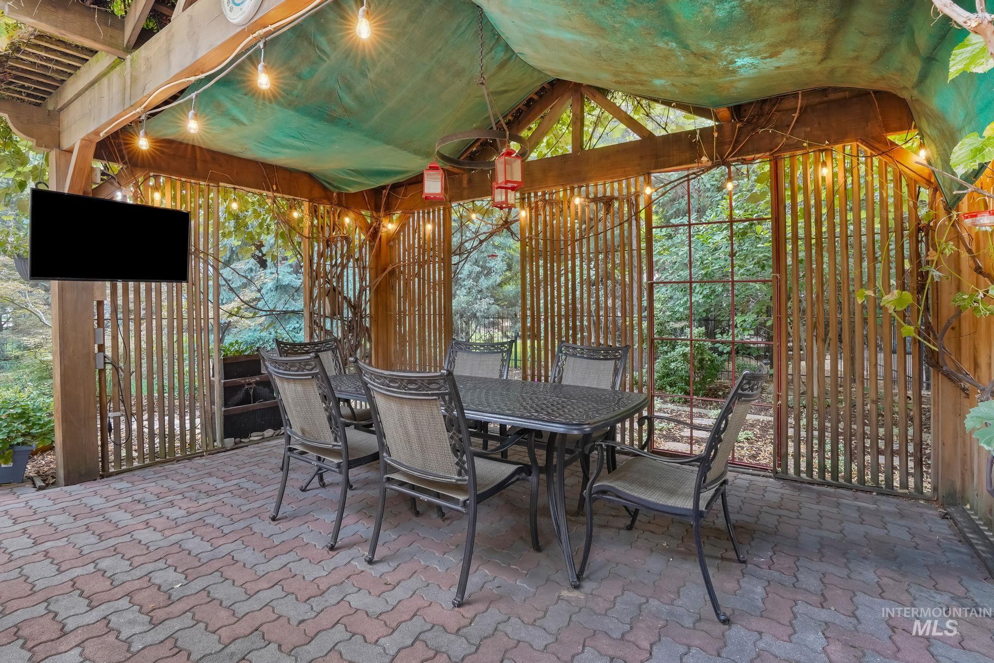 11119 W Hickory Bark Dr