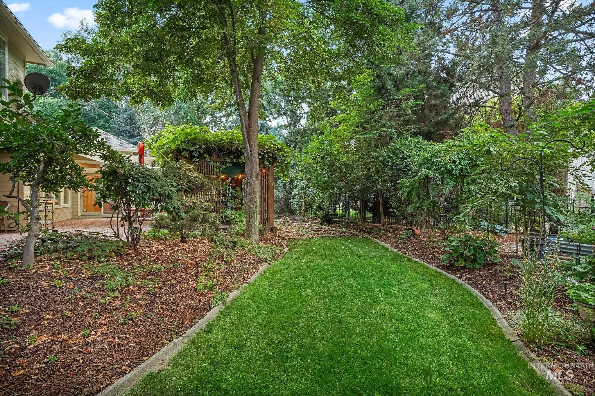 11119 W Hickory Bark Dr