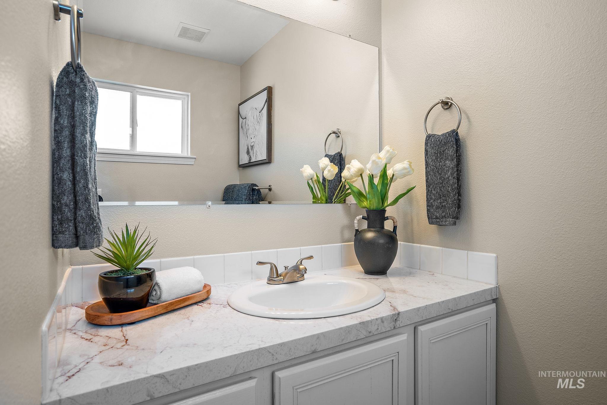 1519 N Haven Cove Ave