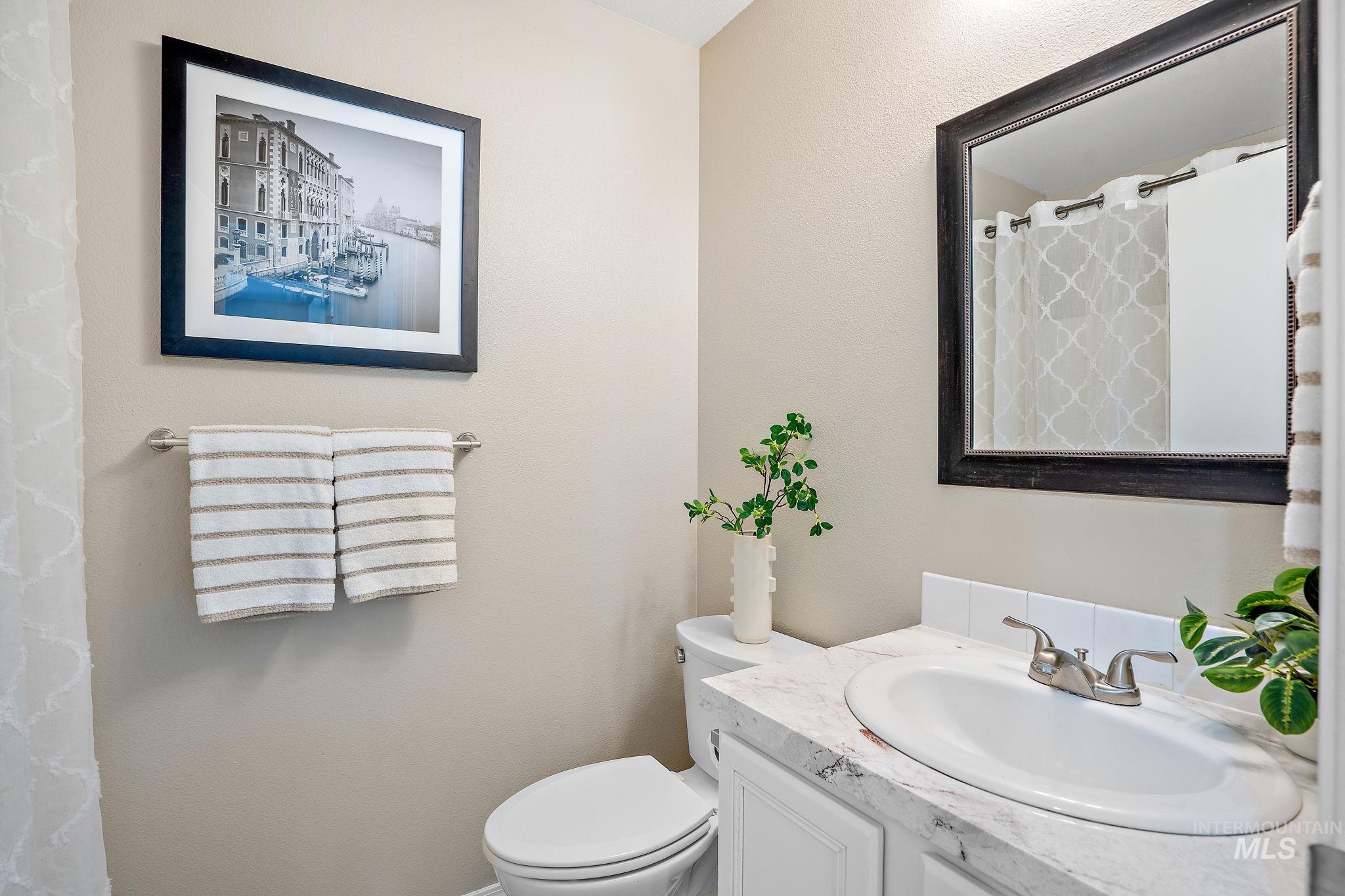 1519 N Haven Cove Ave