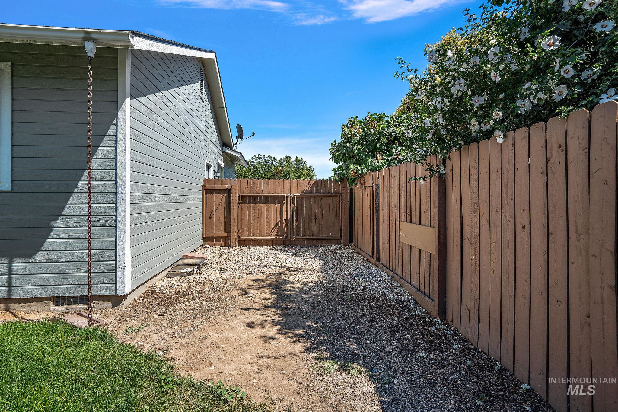 1519 N Haven Cove Ave