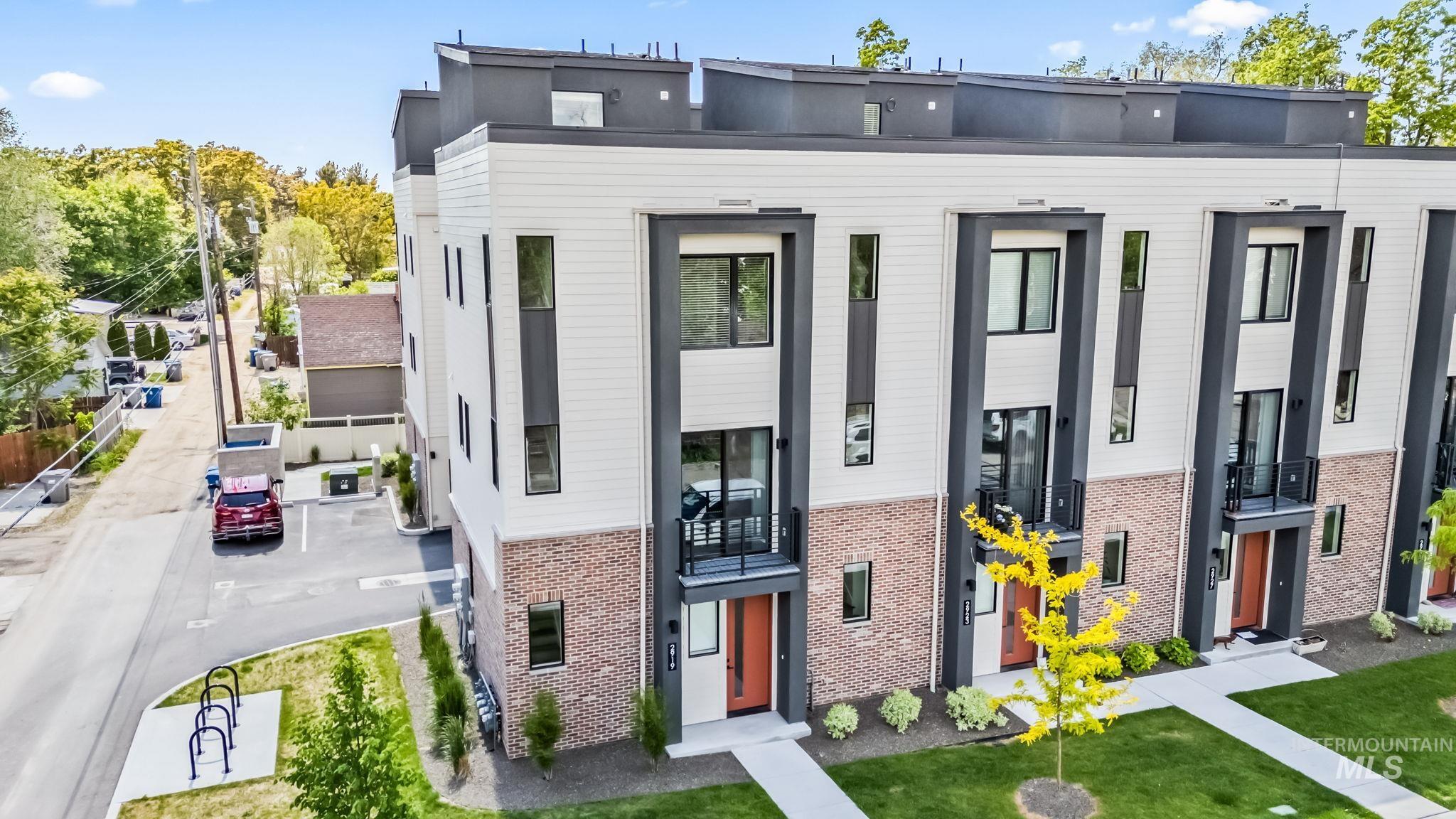 2919 W Jordan Unit: 2
